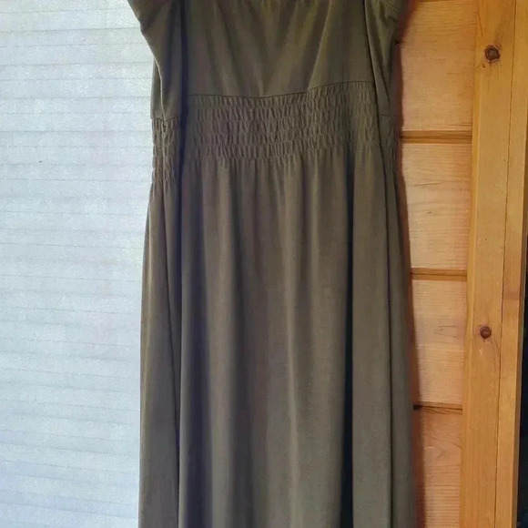 Vintage Army Green Midi Dress with wooden accents, size small - Picture 2 of 6